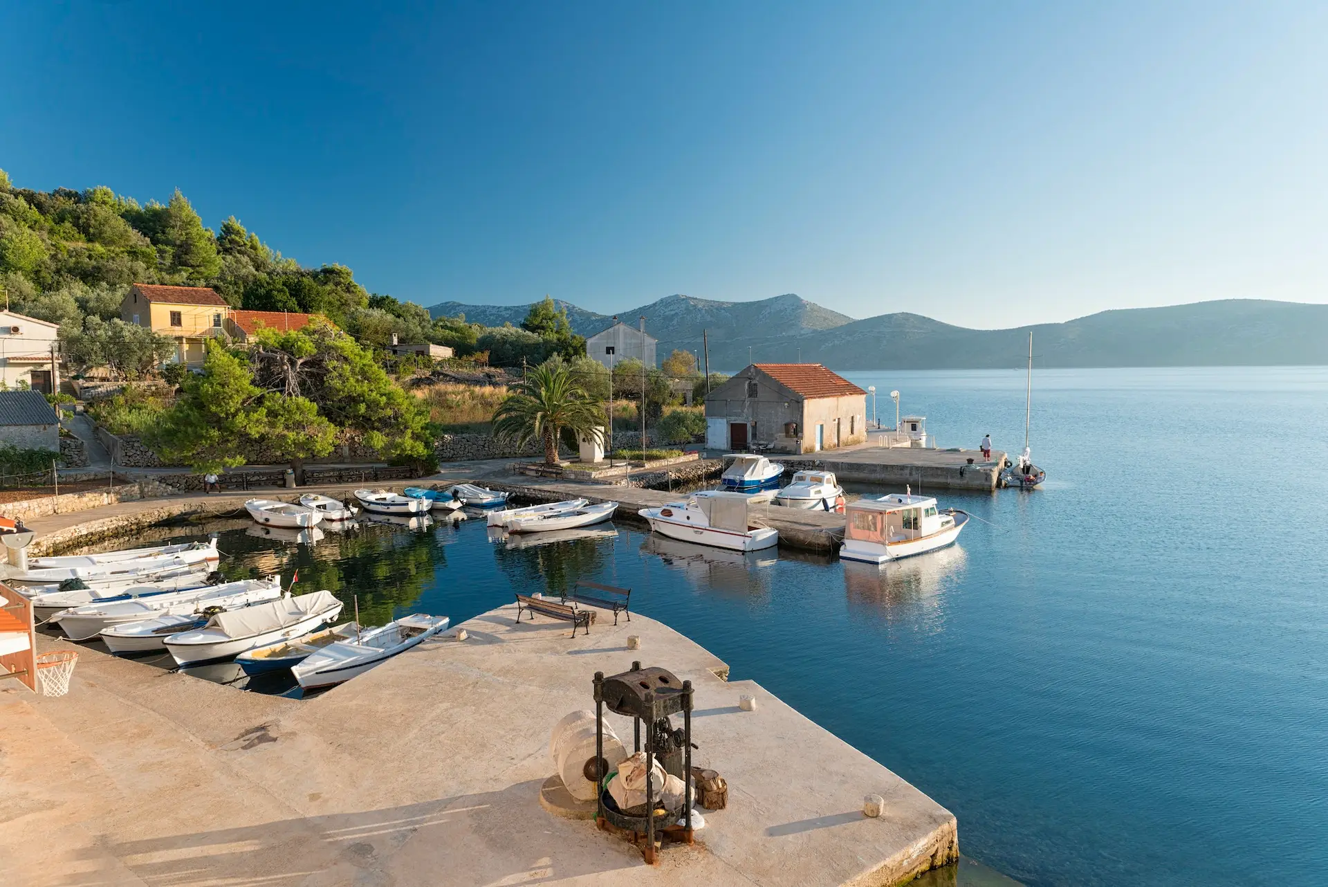 Croatia, Dalmatia, Harbour of Mala Rava with view of Dugi Otok Island